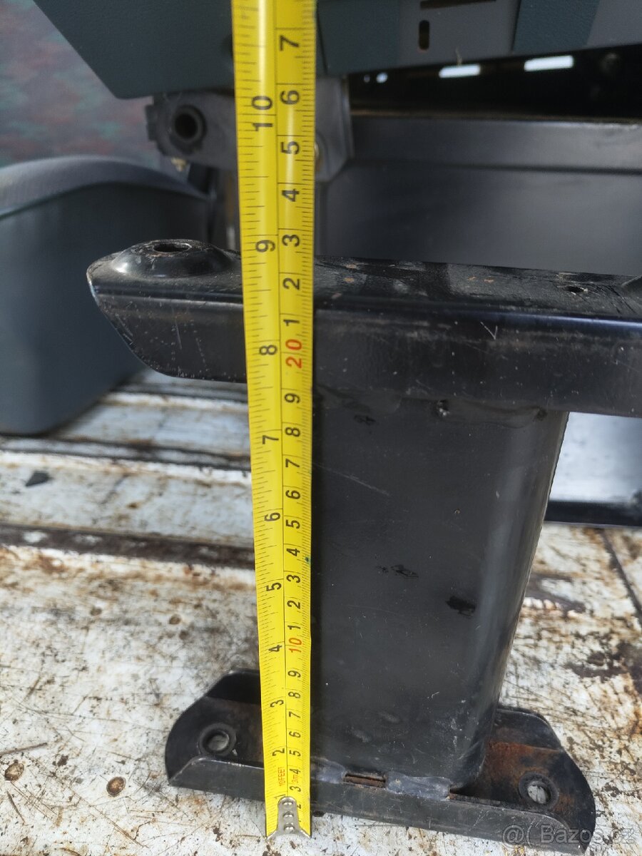 Sedačky do dodávky - 9