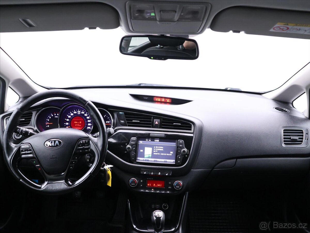 Kia Ceed 1,6 CRDi 100kW Exclusive CZ (2016) - 9