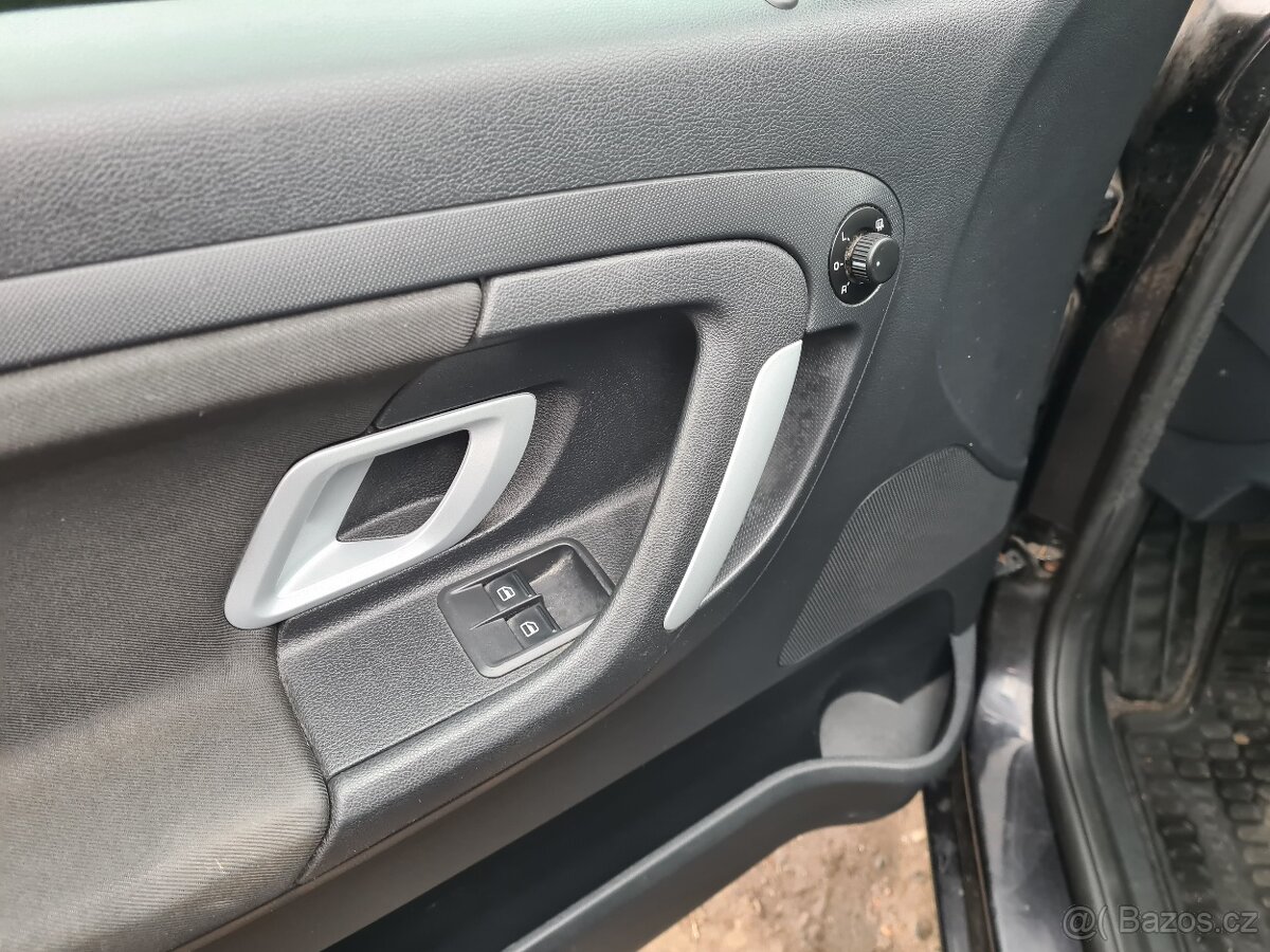Škoda Roomster 1.4_16V/63 kW - 9