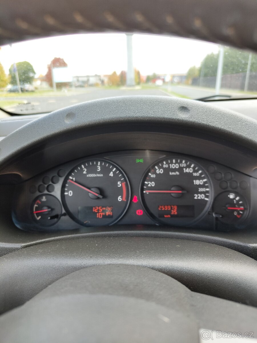 Nissan NAVARA DOUBLE -CAB 2,5DCI, 2012 - 9