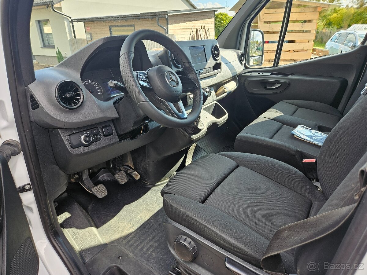 Mercedes-Benz Sprinter 2.2 CDI 7 míst - 9