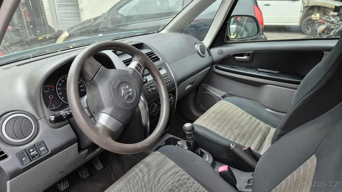 Suzuki SX4 1,5i 73kw - 9
