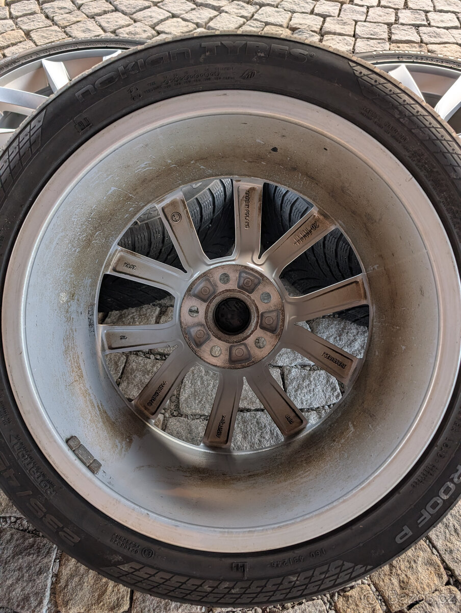 Alu kola 235/45 R18 Modus - 9