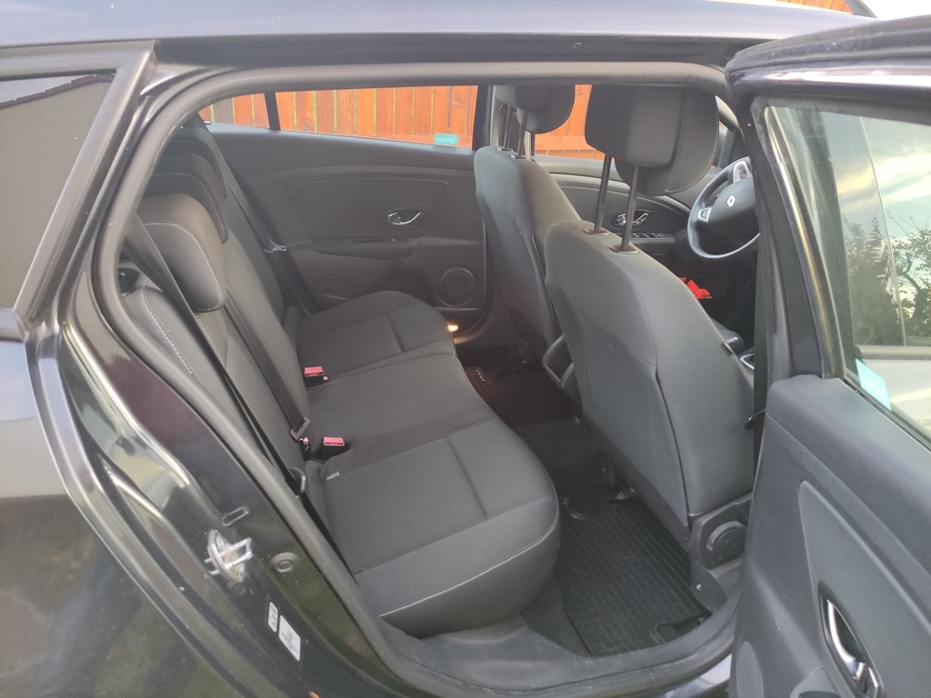 Renault Megane III Grandtour 1.6 81 kW (2012) – spolehlivý, - 9