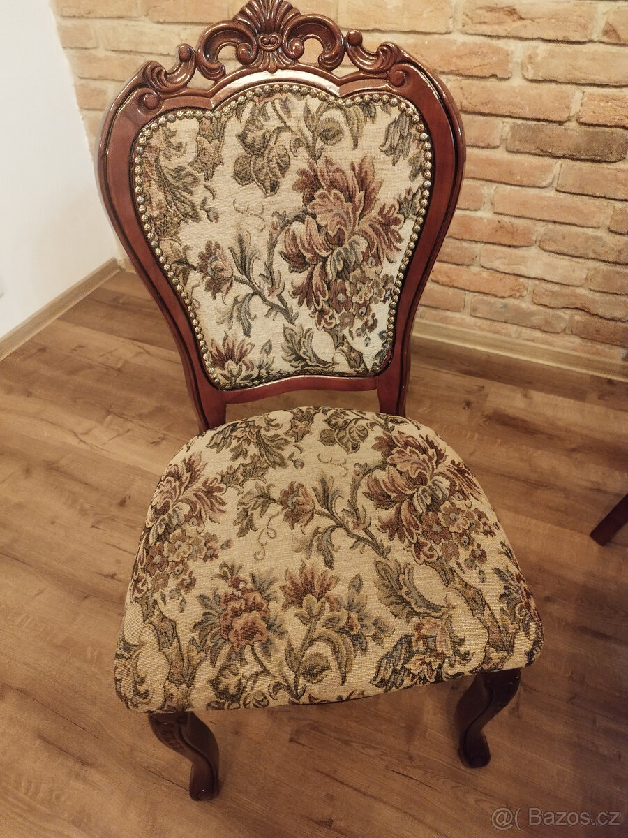 Baroko jídelní souprava sestává ze 5 židlí a stolu - 9