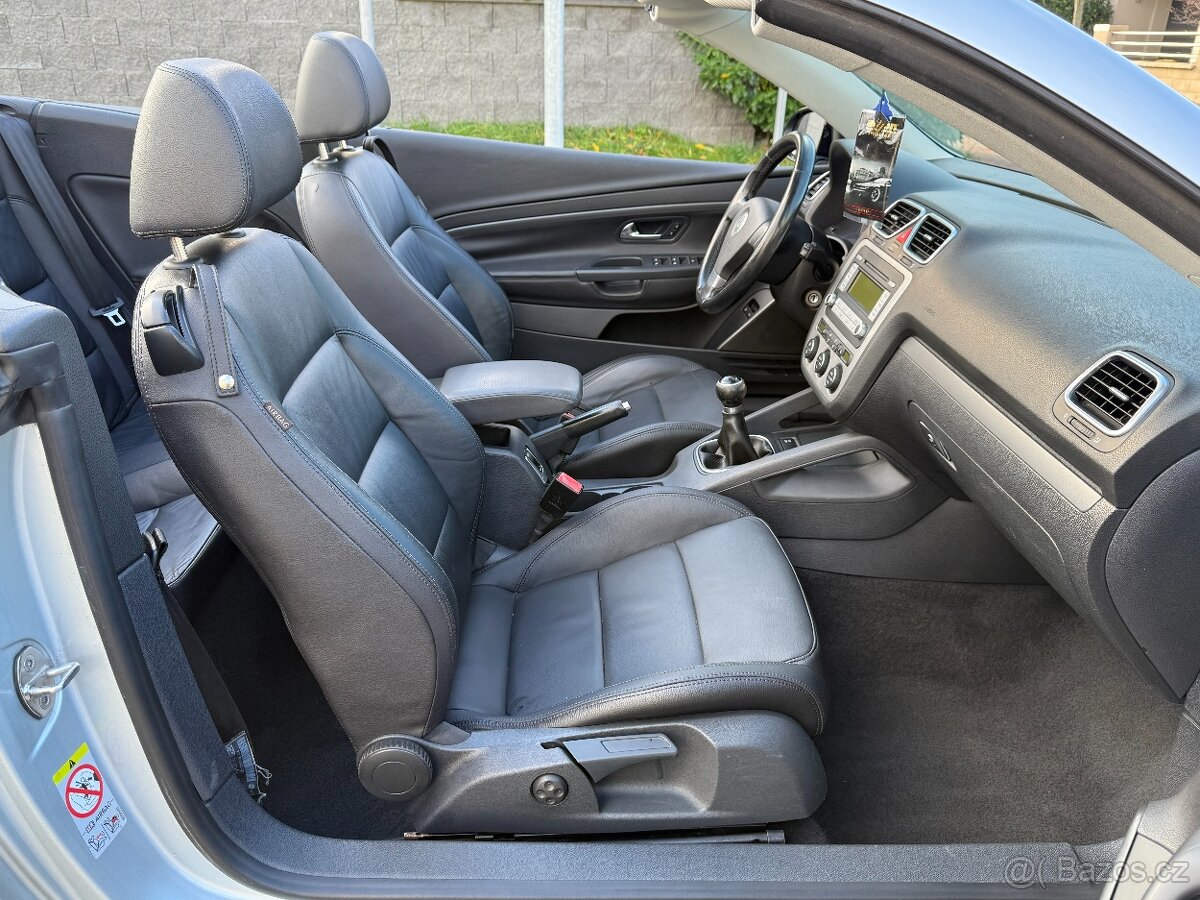 Volkswagen EOS 2.0TDI,Manál,Šibr,Kabrio,Kůže,Po servise⭐ - 9