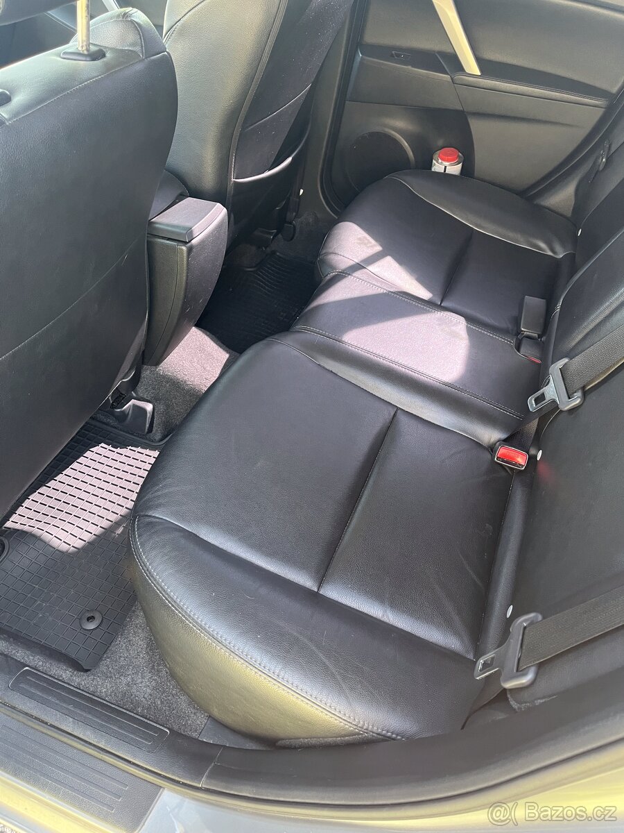 Mazda 3 BL, 2.2 diesel, 2009, Nová STK - 9