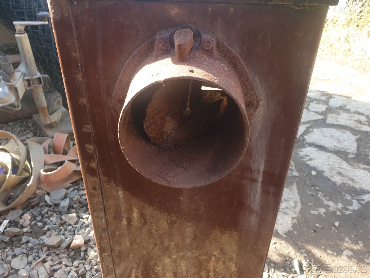 Kamna Petry, Elit, starožitný - 9