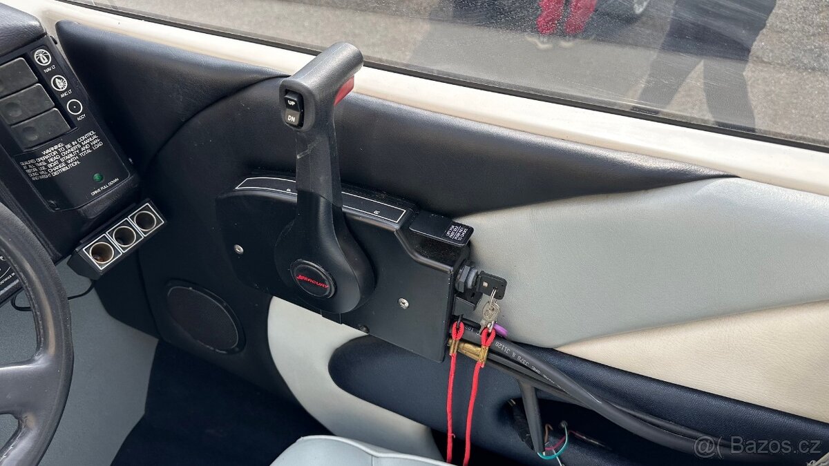 Bayliner Capri 2250 - 9