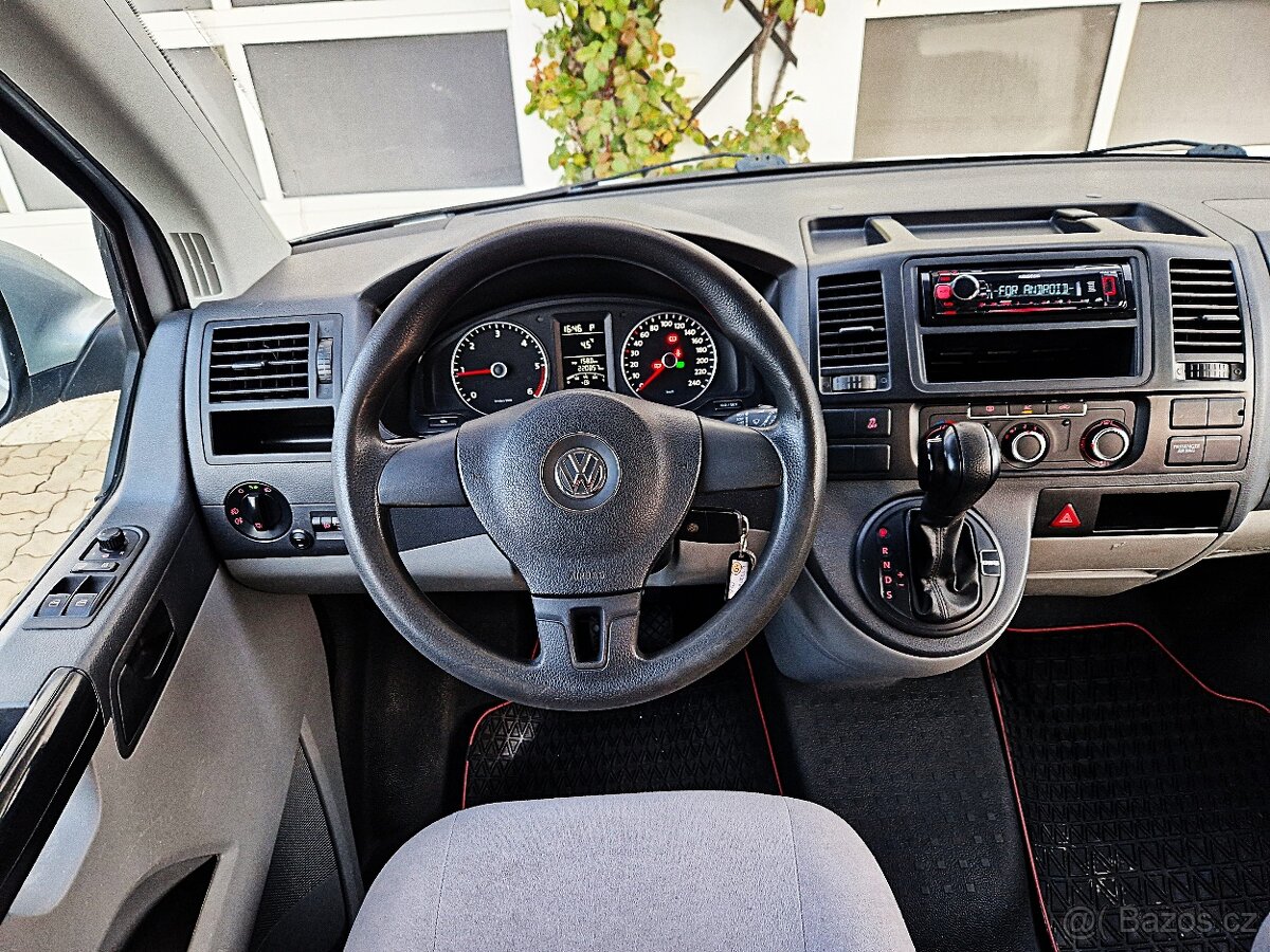VW Transporter Long 2.0 TDi 103 kW DSG až 9 míst - 9