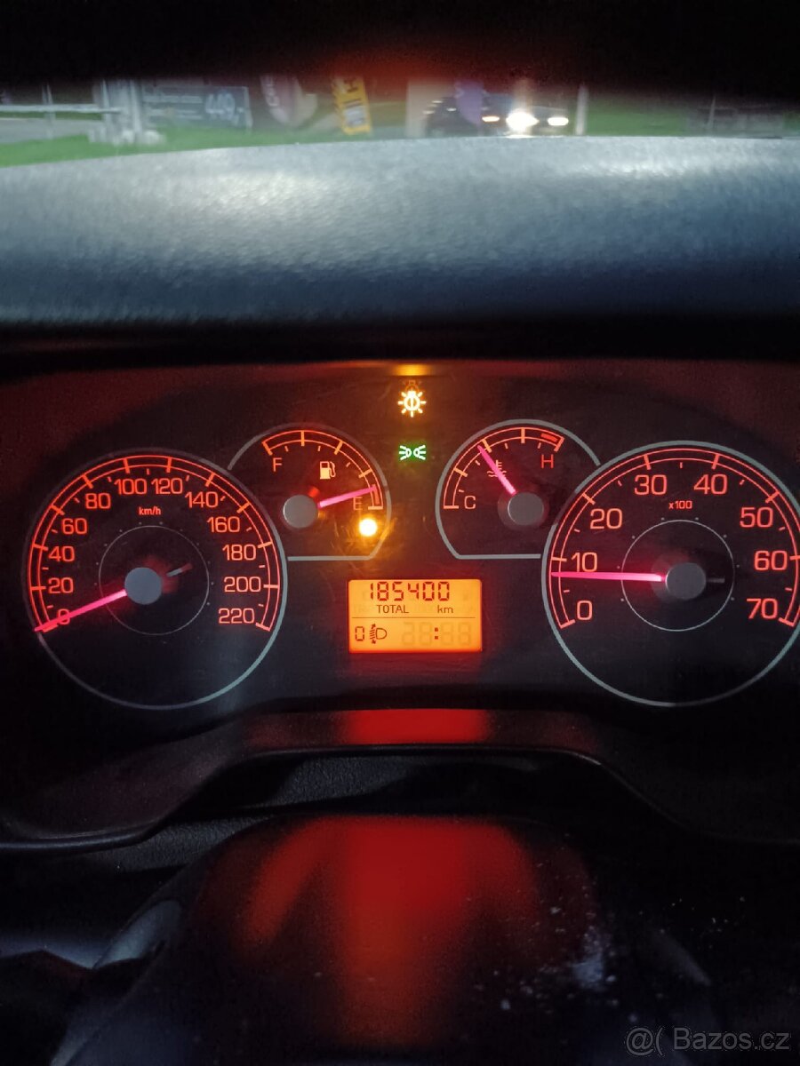 Fiat Punto 1.2 48 kW - benzín + LPG - 9