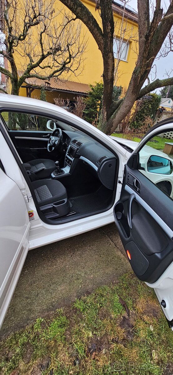 Škoda Octavia 2.0tdi 103kw 2011 facelift - 9