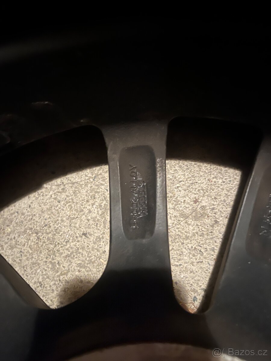 Zimní pneumatiky 17kola - 9