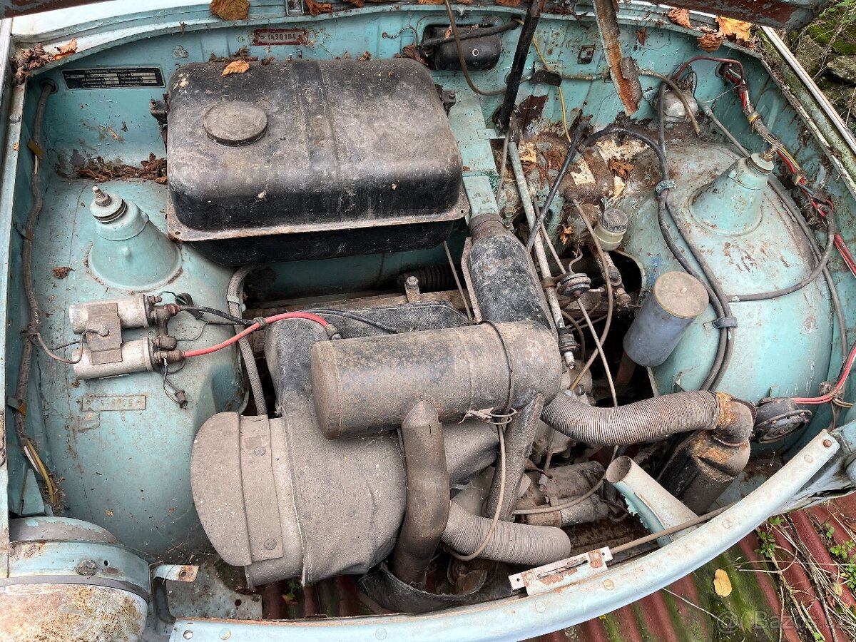 2x Trabant + Díly - 9