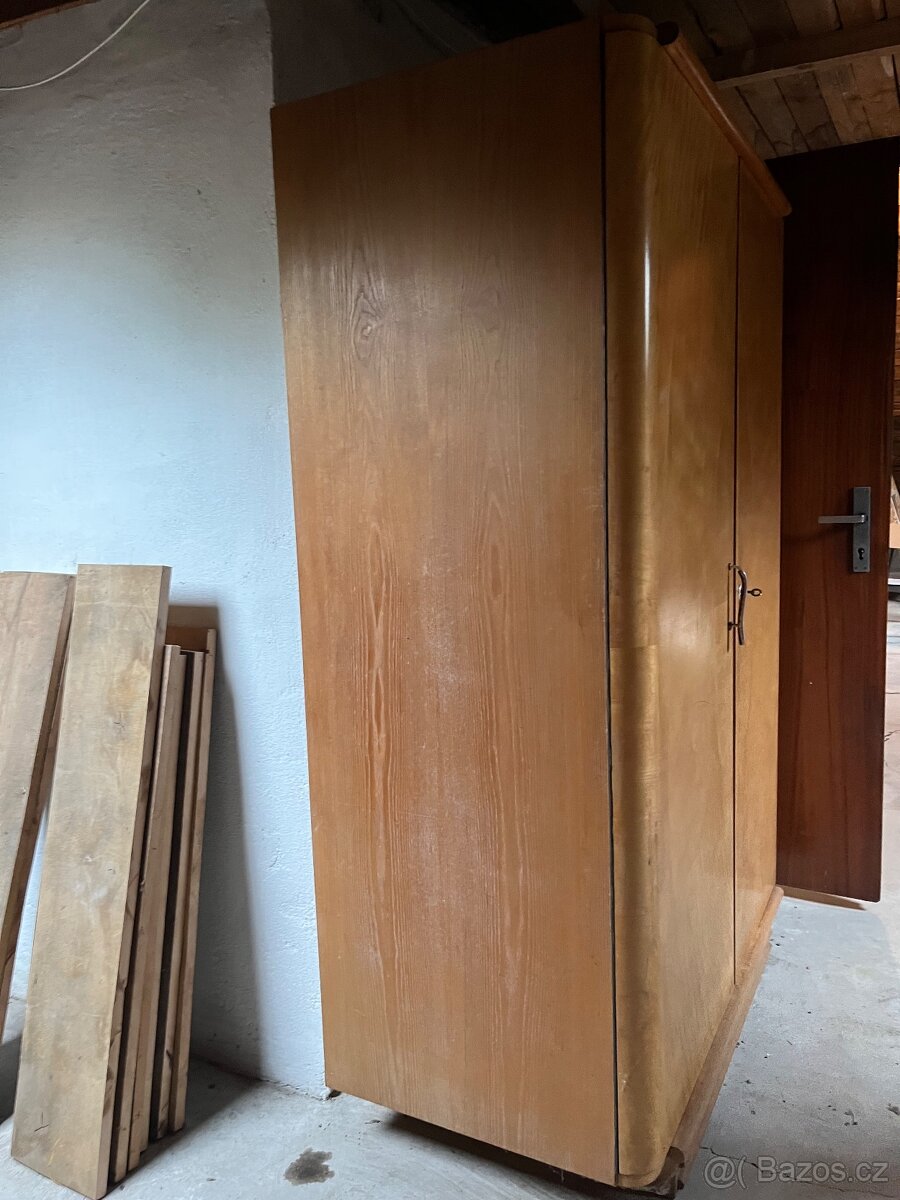 skříně - retro - 9