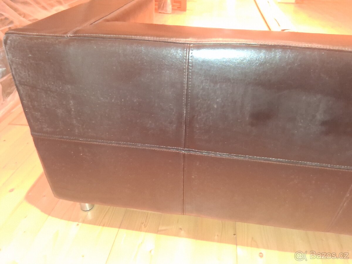 Prodám IKEA Klippan koženkovou pohovku. - 9