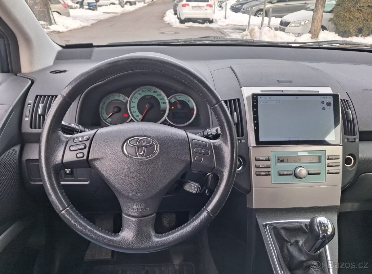 Toyota Corolla Verso 1.8i Sol benzín 95kw - 9