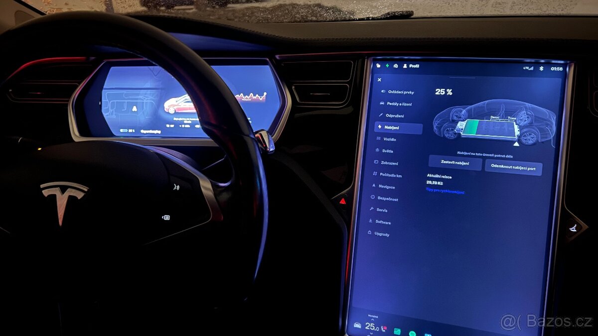 Tesla Model S85 El.Panorama Kuze Vzd.podvozek barva RedMult - 9