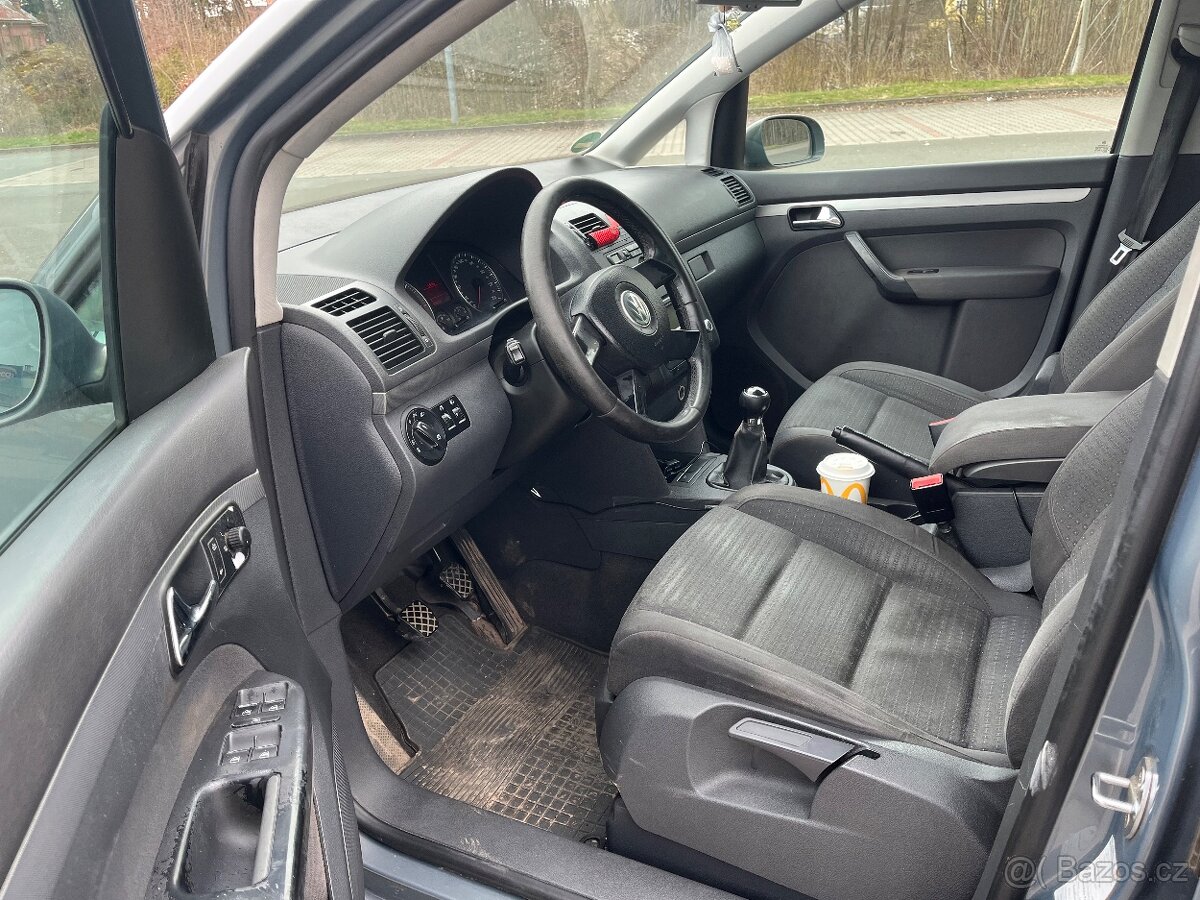 Volkswagen touran - 9