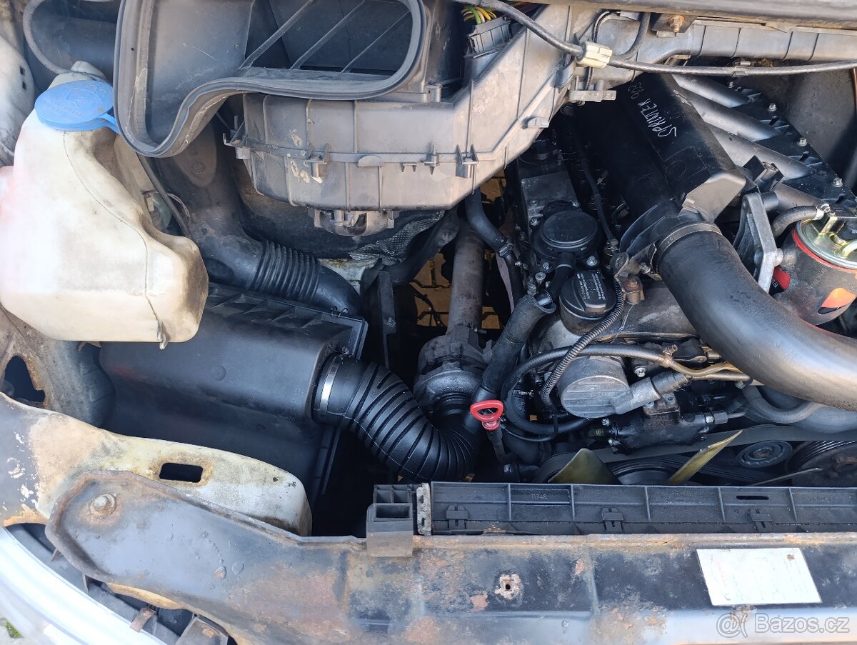 Mercedes-Benz Sprinter 2.2 CDI – 95 kW, 2006, skříňový, zadn - 9