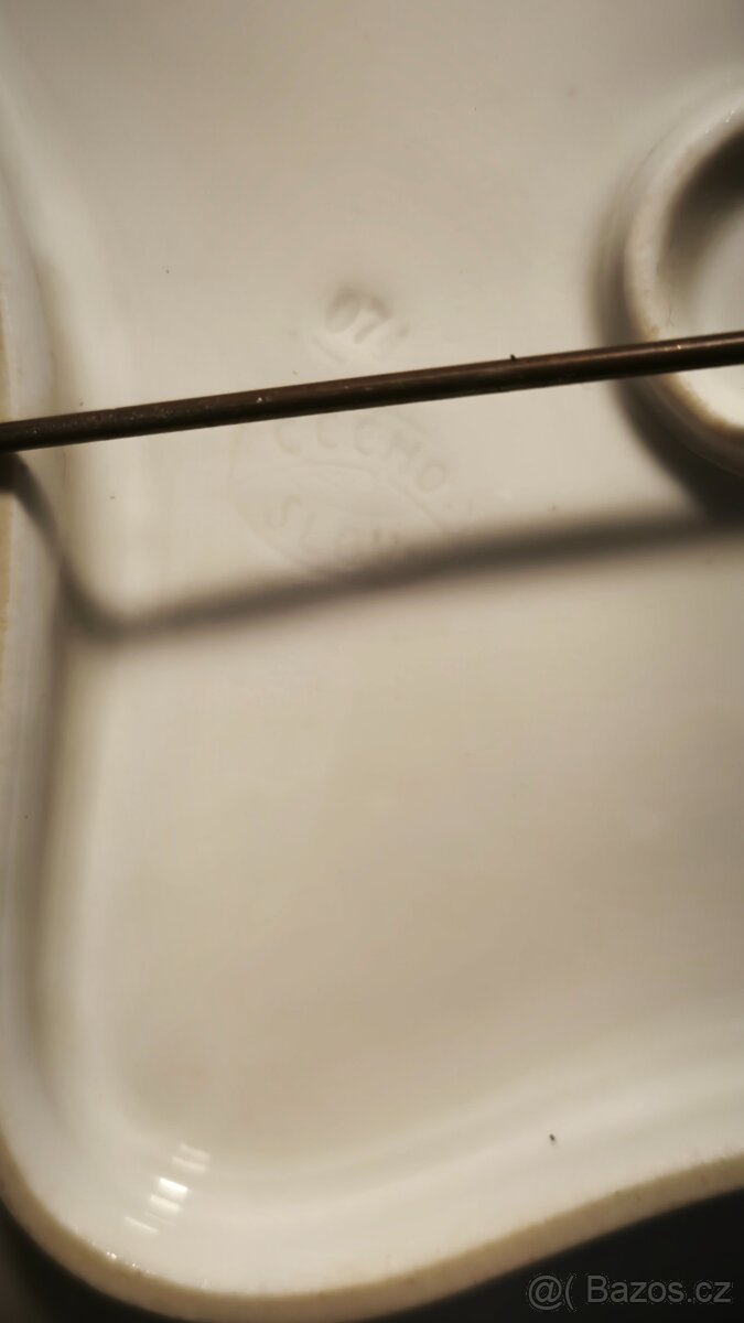 Stará porcelánová mísa . - 9