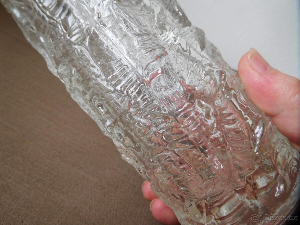 VÁZA - VLADISLAV URBAN - 9