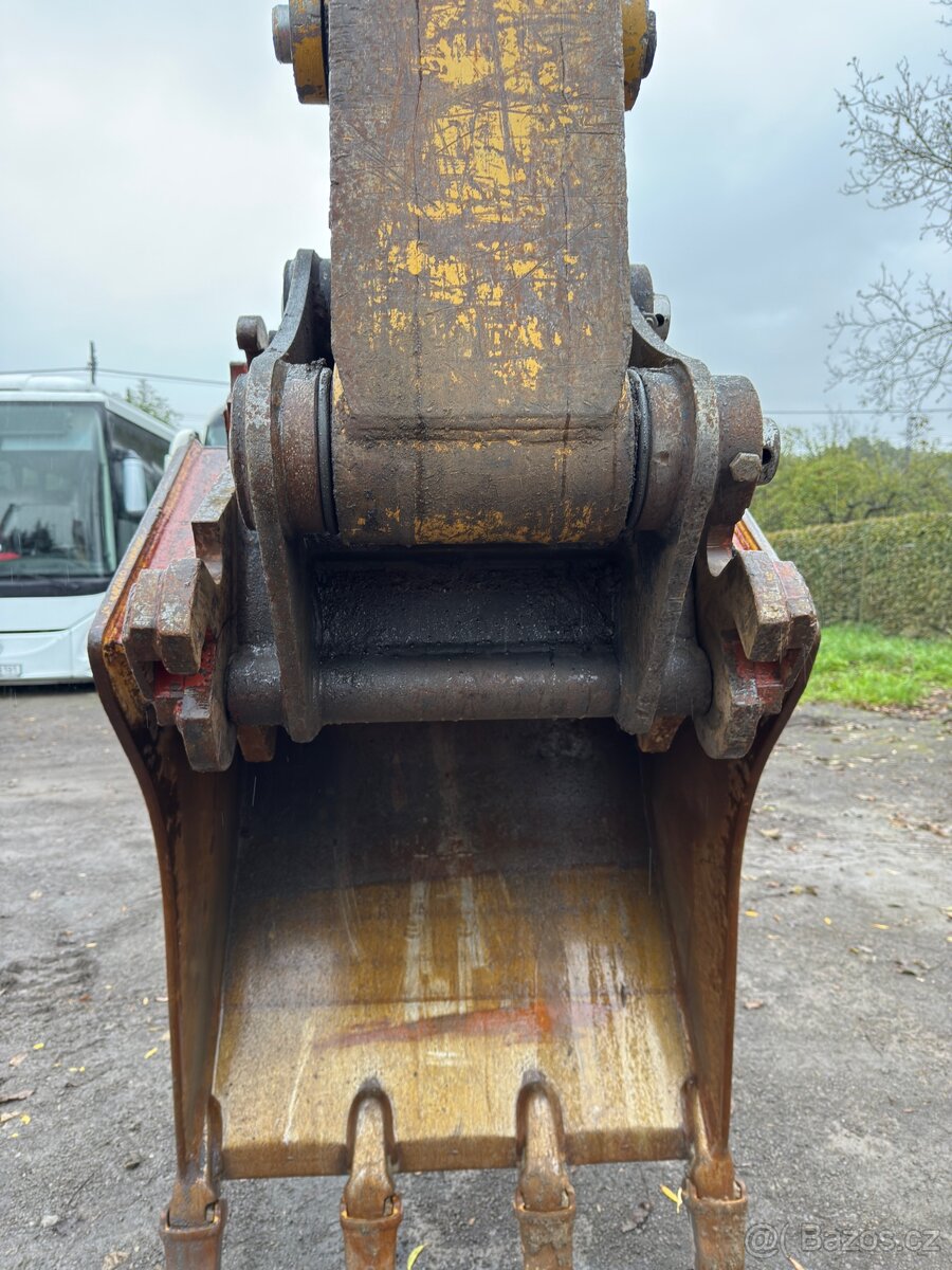 Kolový rypadlo Caterpillar M316D - 9