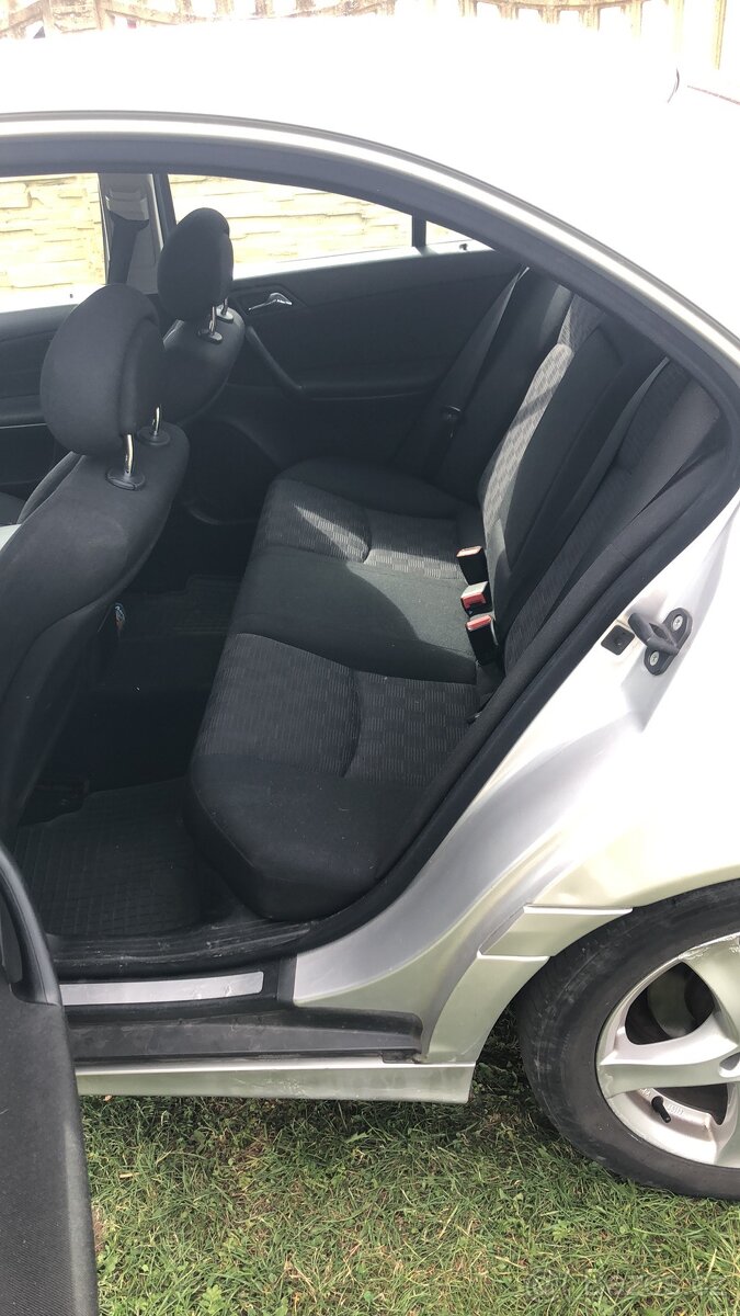 Mercedes Benz w203 c200 - 9
