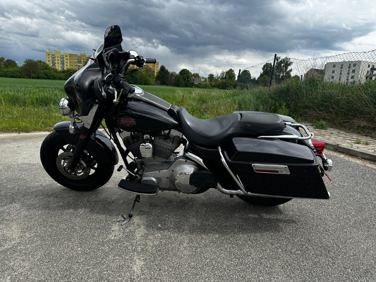 Harley Davidson Street Glide - 9