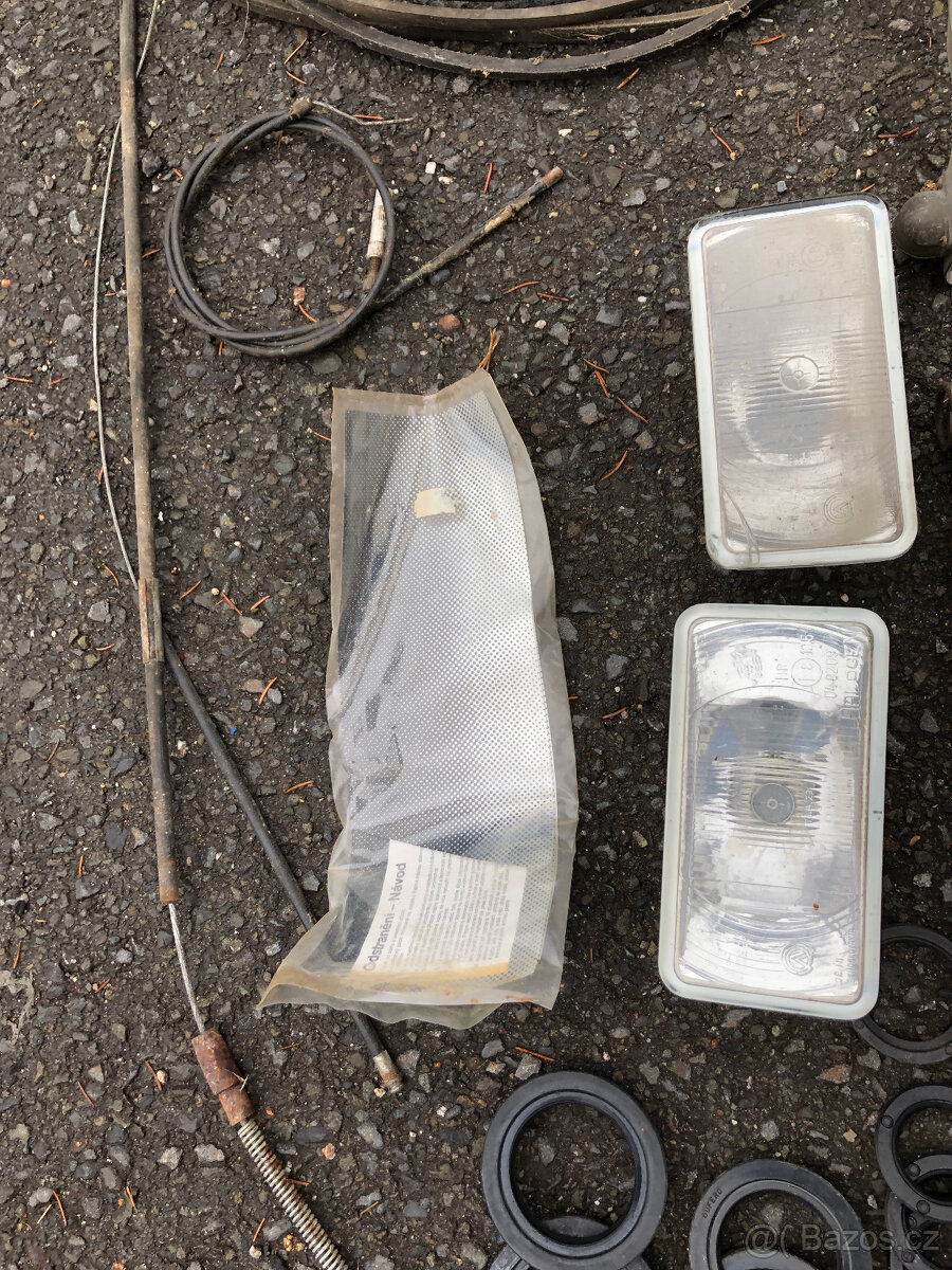 Prodám krabici ND dílů na staré Škoda 100/105/120 - 9