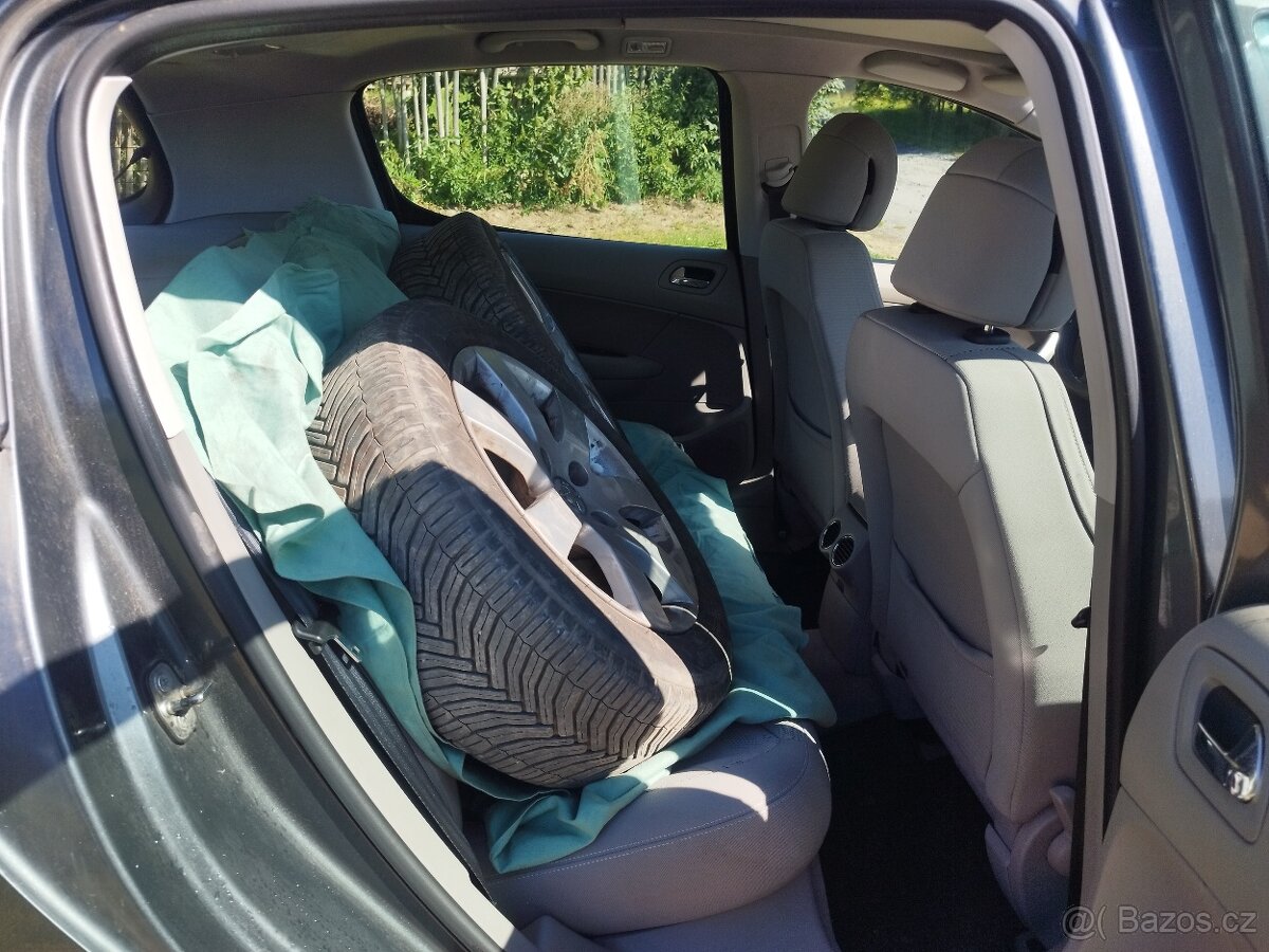 Peugeot 308 1.6 HDi nová cena - 9