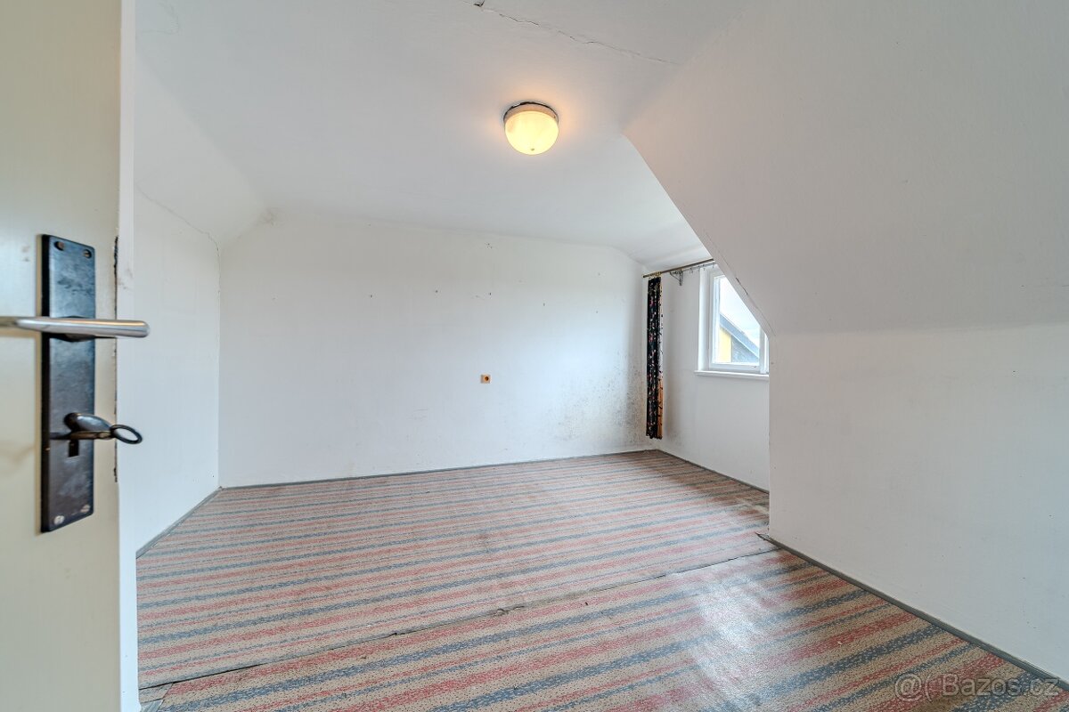 Rodinný dům, zahrada, Vejprnice - 9