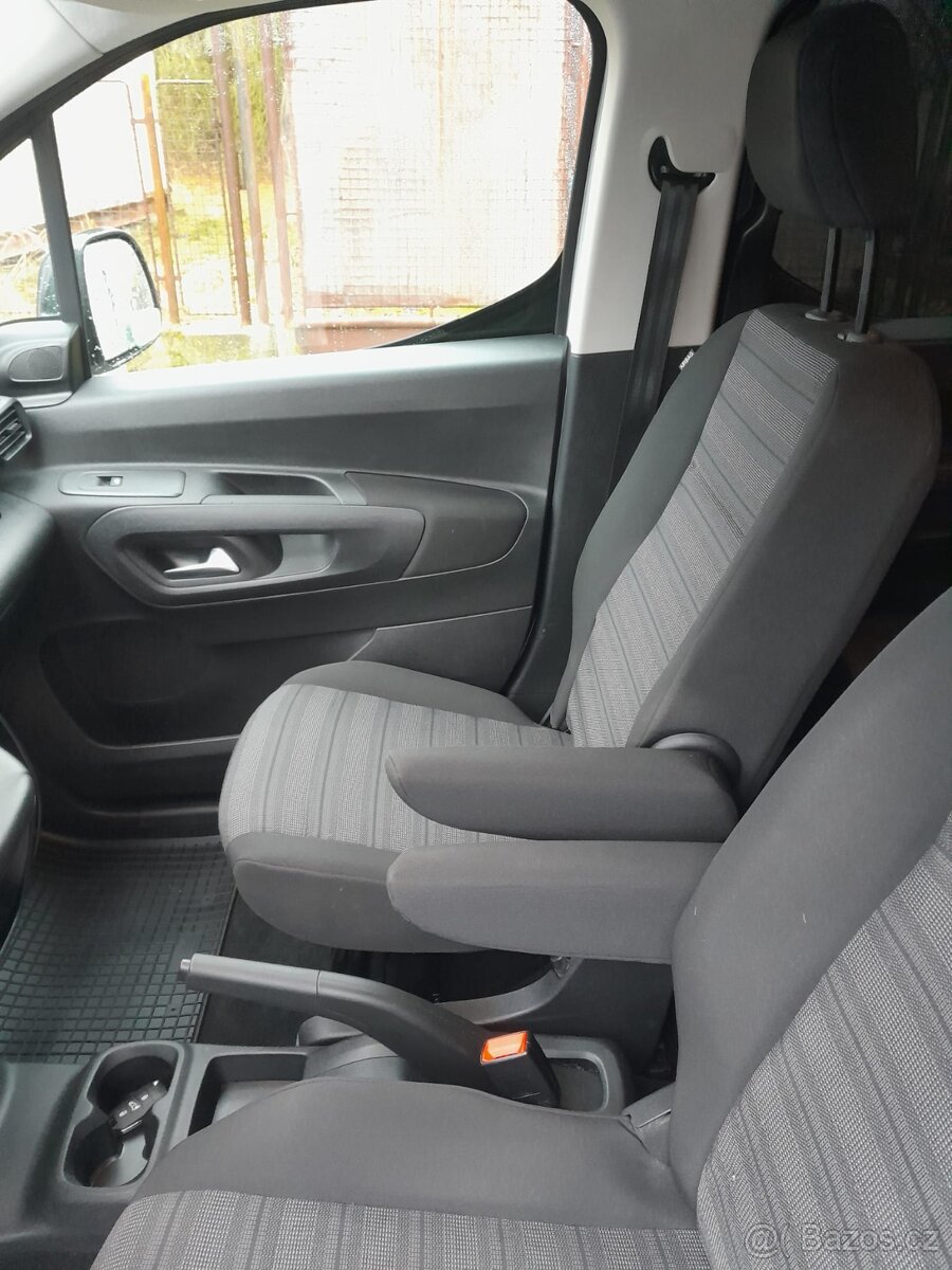 Prodám Opel Combo Elegance + L2, N1 (700kg), automat - 9