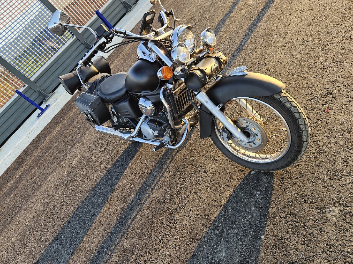 Honda Shadow VT125 - 9