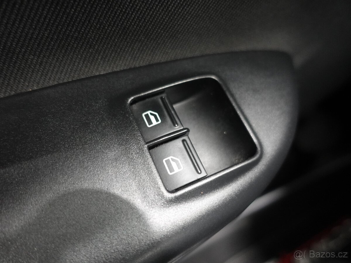 Škoda Octavia II 1.6i , 75 kW benzín, 2009 - 9