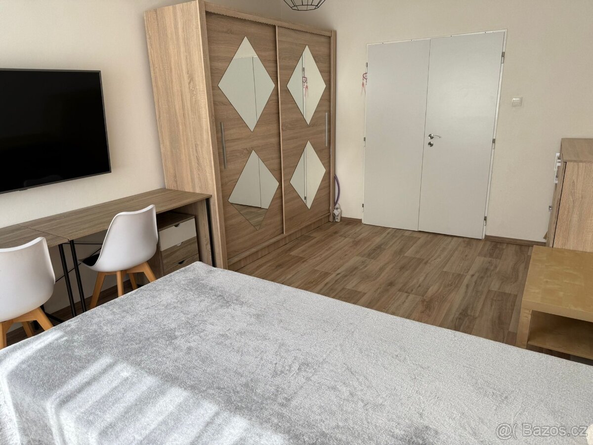 Prodám byt 3+1 Klášterec nad Ohří - 9