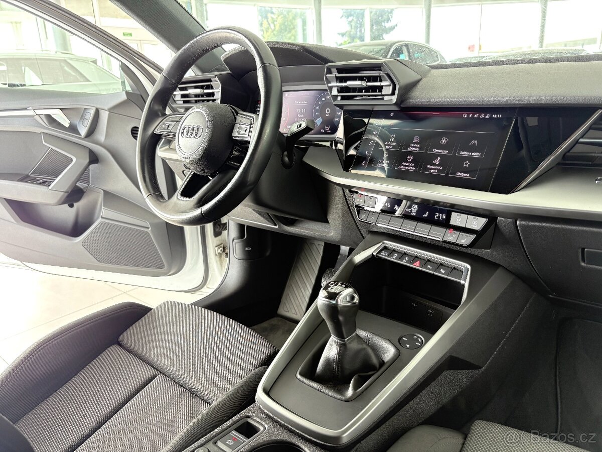 Audi A3 30TFSI Sport,MatrixLED,Distron - 9