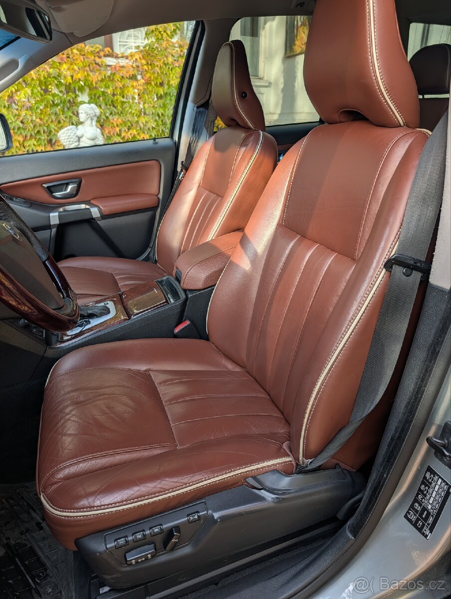 Volvo XC90 2,4 D5, 2013, Facelift, odpočet DPH, 7 mist - 9