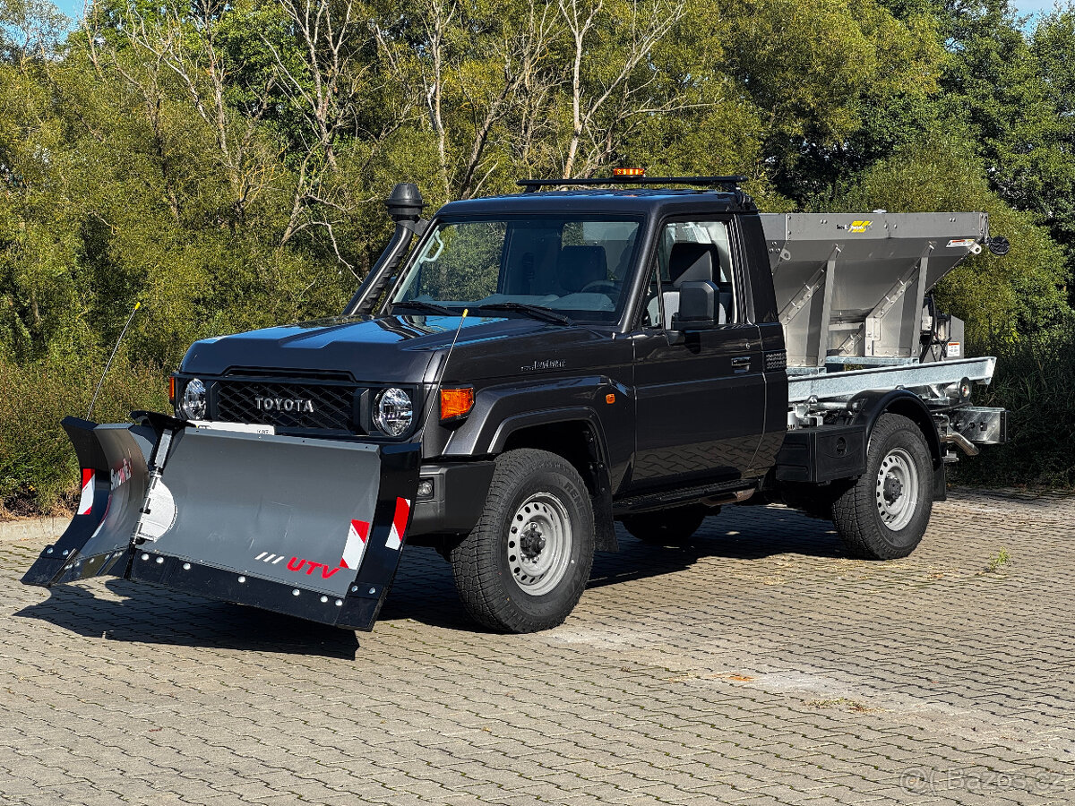 Sypač SnowEx Renegade - 9