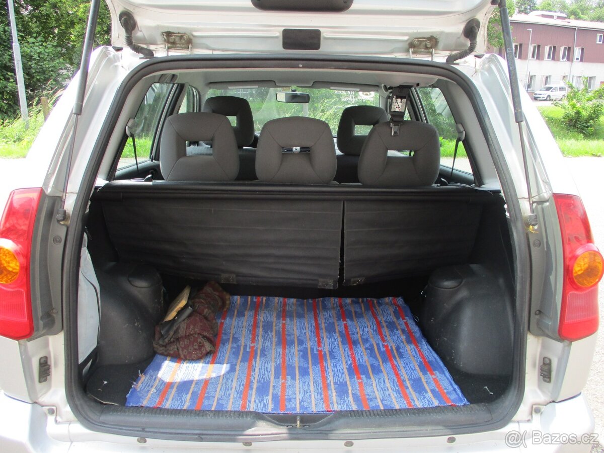 MITSUBISHI SPACE STAR - 1.3 i, dobrý stav - 9