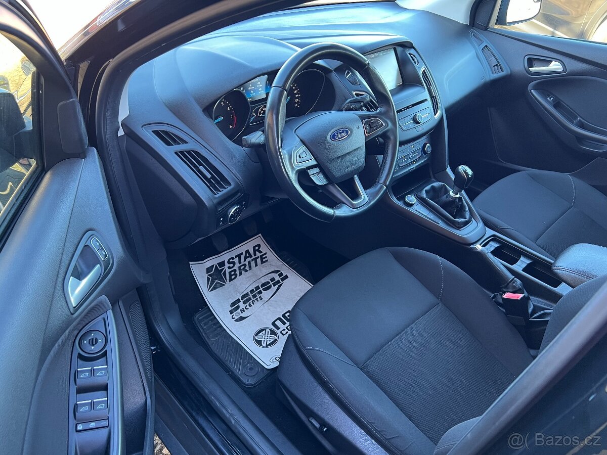 Ford Focus 1.0 T EB 92kW VÝBAVA - 9