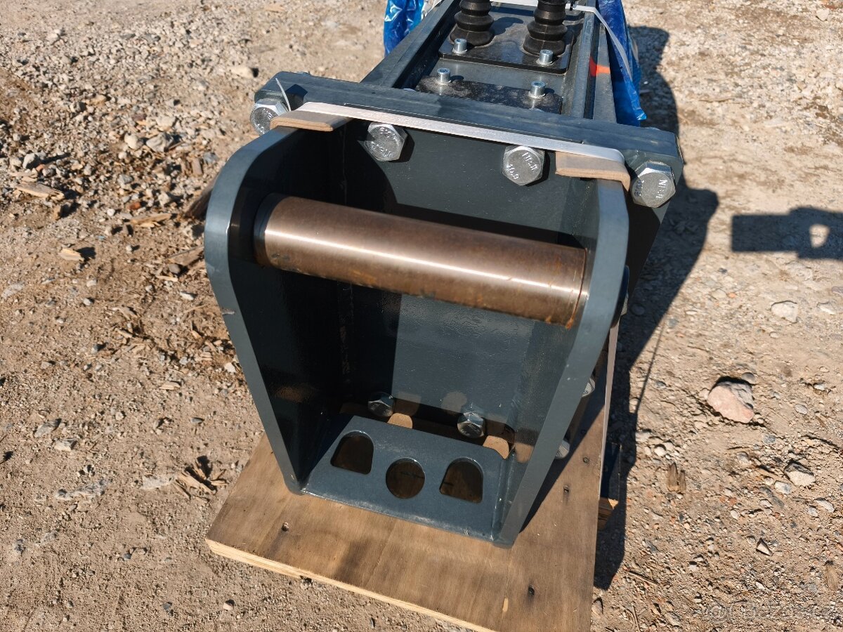 Hydraulické kladivo pro 5-7t - 9