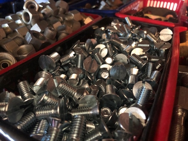 Uaz, Gaz, Aro predám hlavný brzdový valec - 9