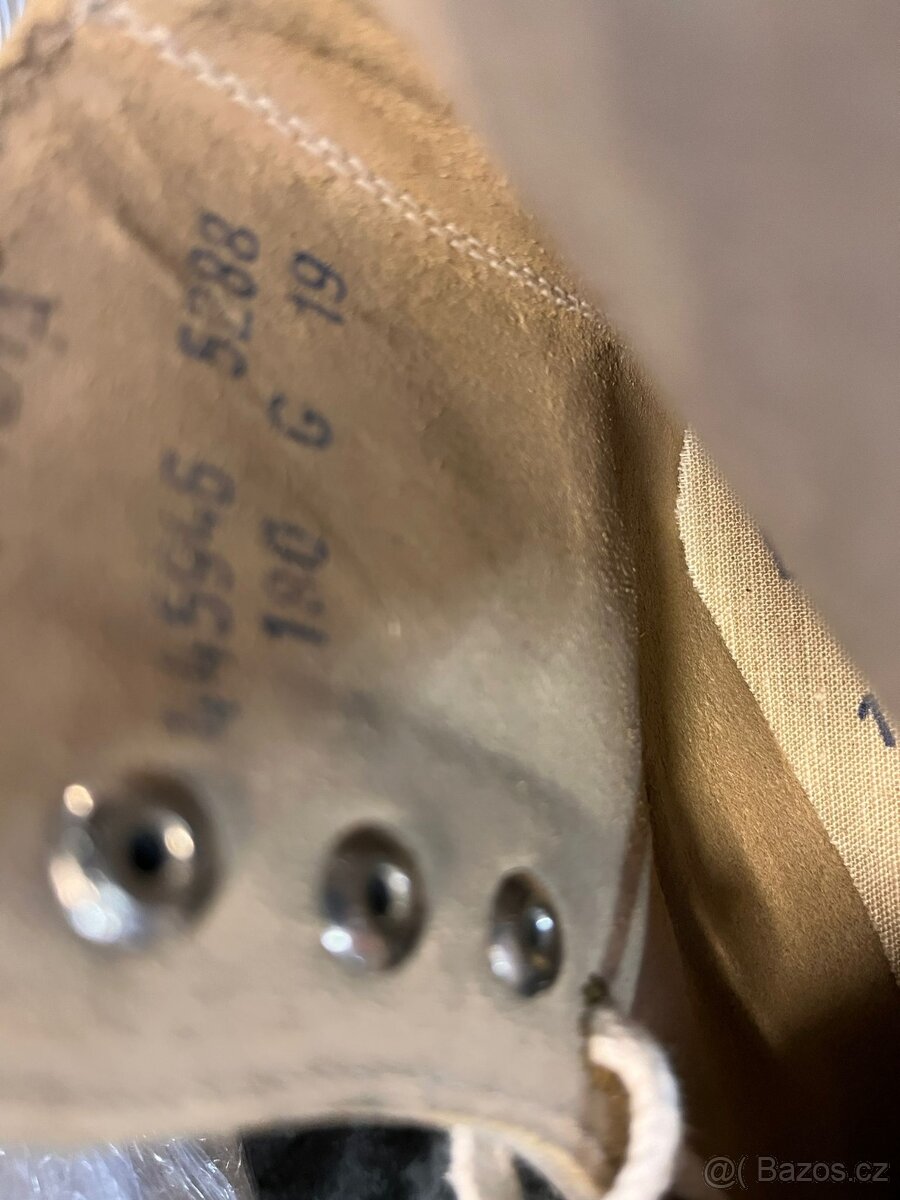 Dívčí lední brusle BOTAS - 9