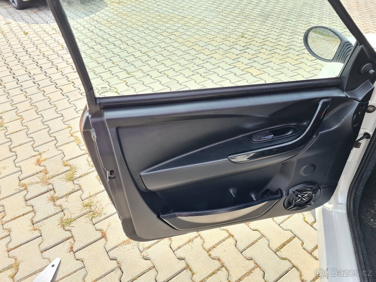 Ligier JS50L 0,5 DCI Elegance - 9