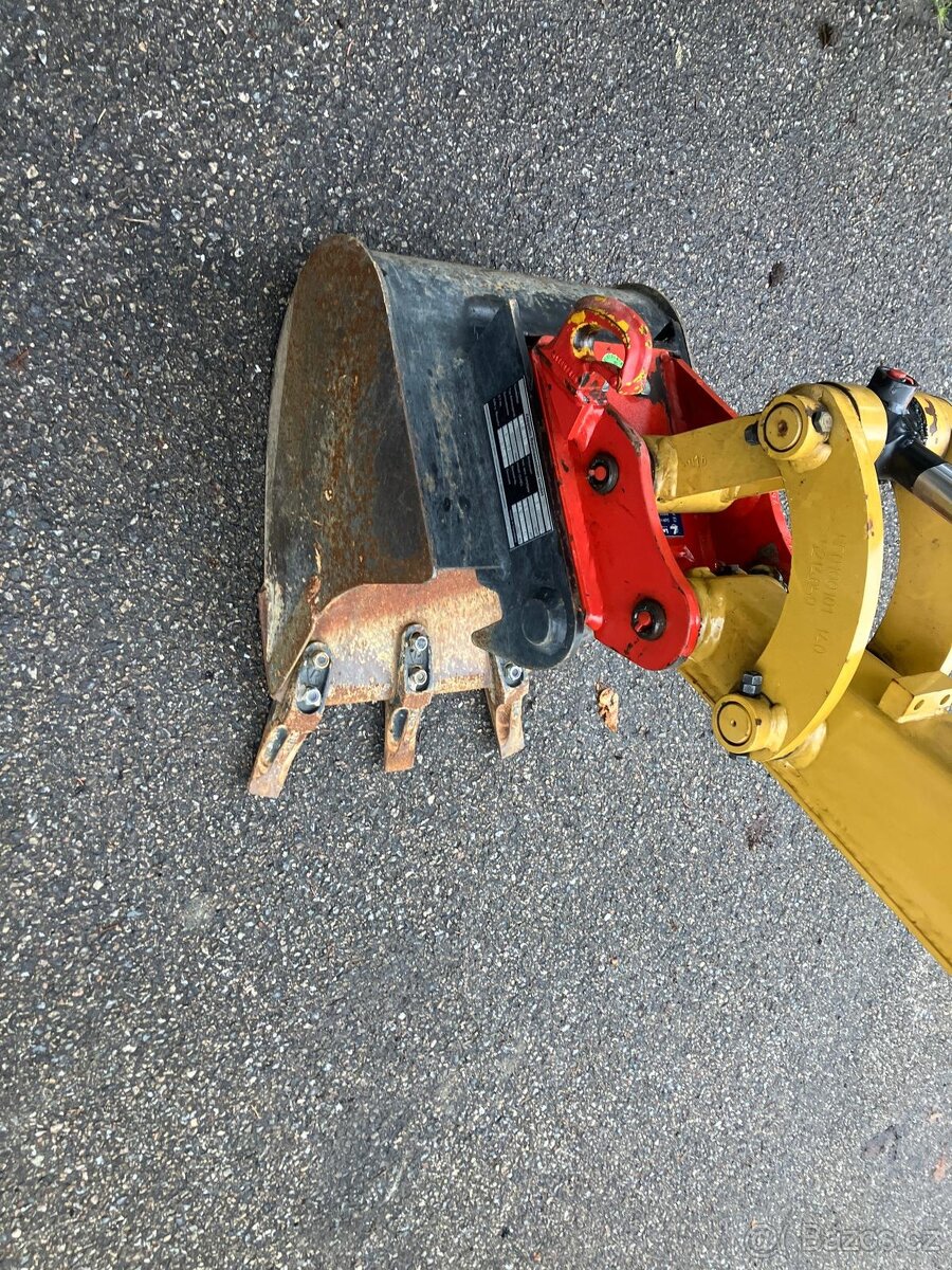 Prodám minibagr CAT 301.6 - 9