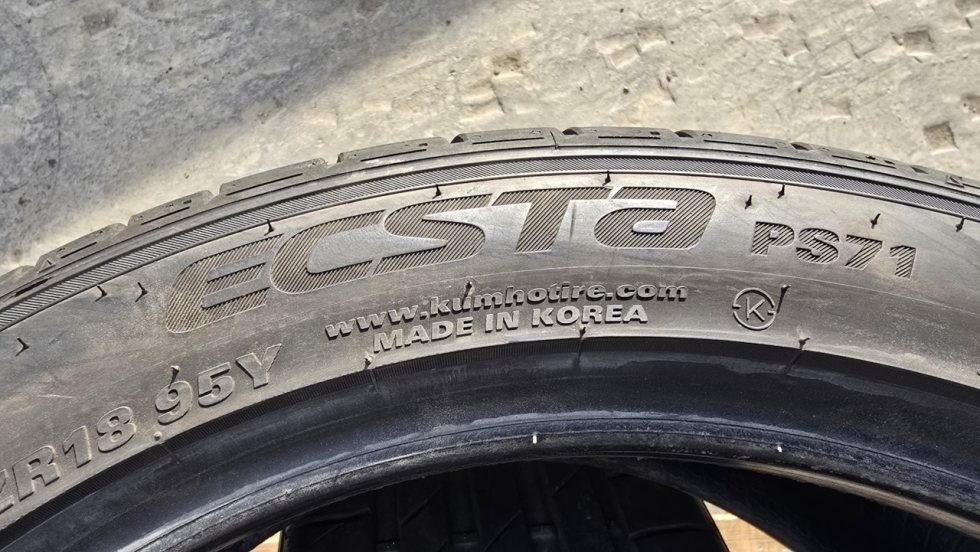 Letní pneu 225/45/18 Kumho - 9