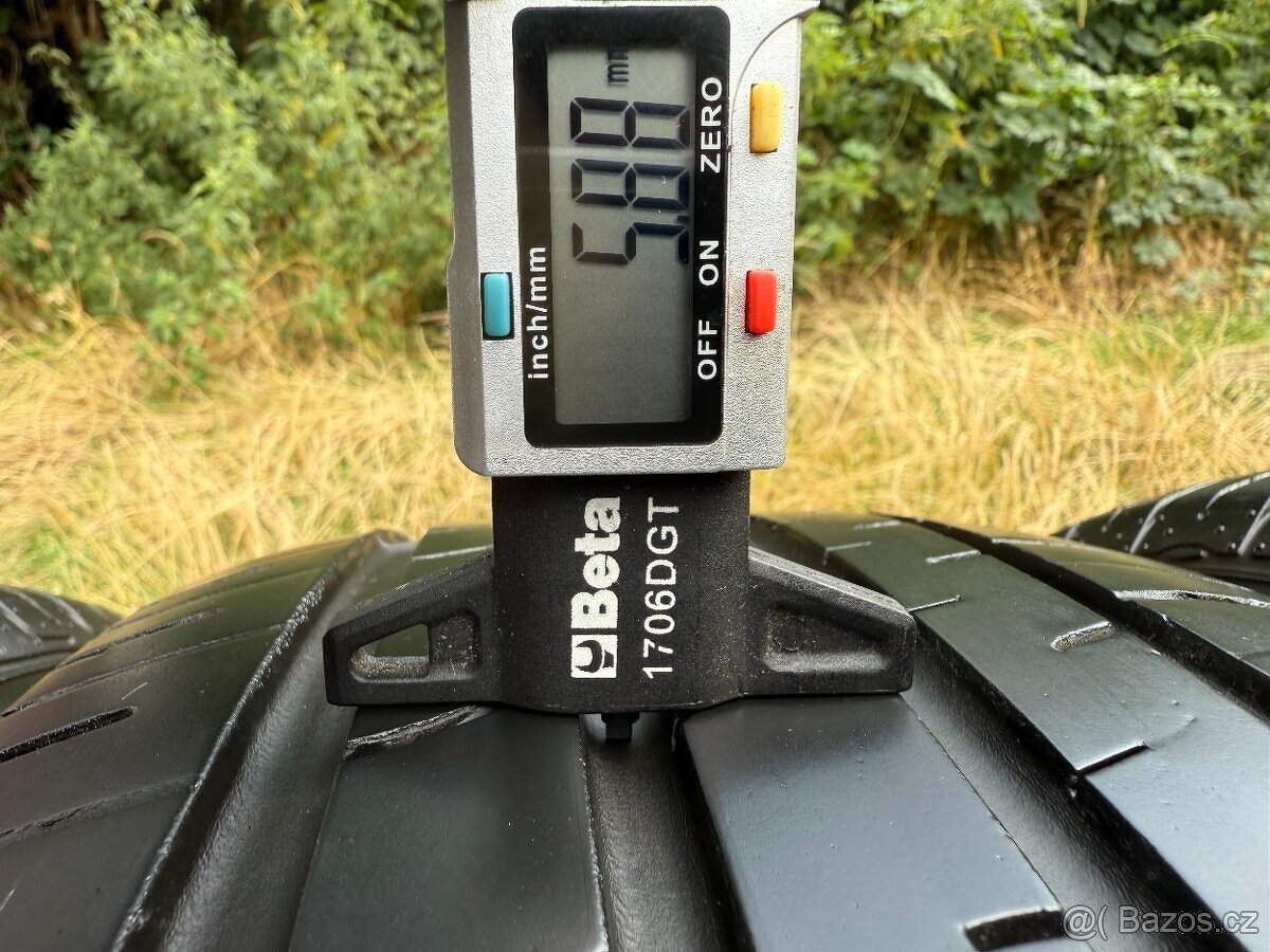 4x Letní pneu Nexen N'Fera RU1 SUV 235/60 R18 - 90% - 9