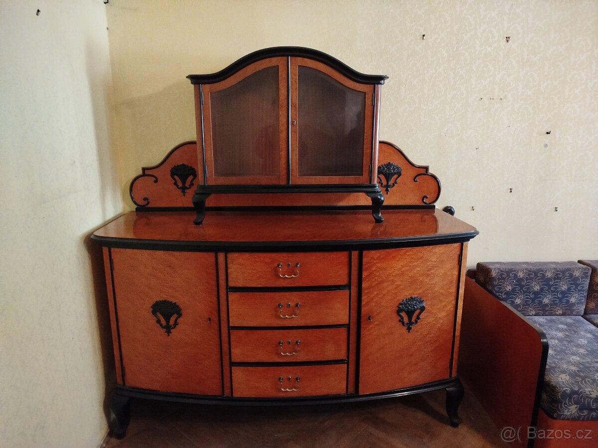 Starožitný obývací nábytek v zachovalém stavu - 9