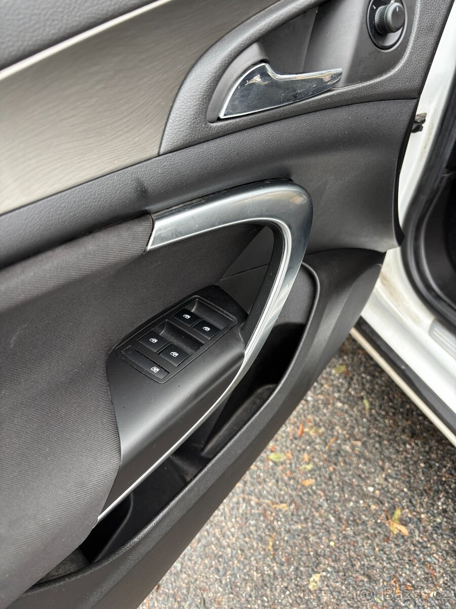 Opel Insignia SportsTourer 2.0, Kombo, 96kW - 9